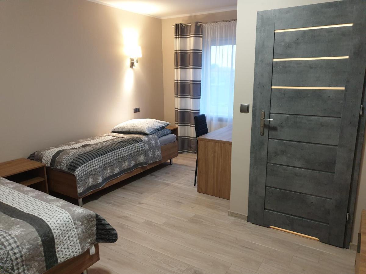 Motel Na Stacji Paliw Ustronie Morskie Eksteriør billede
