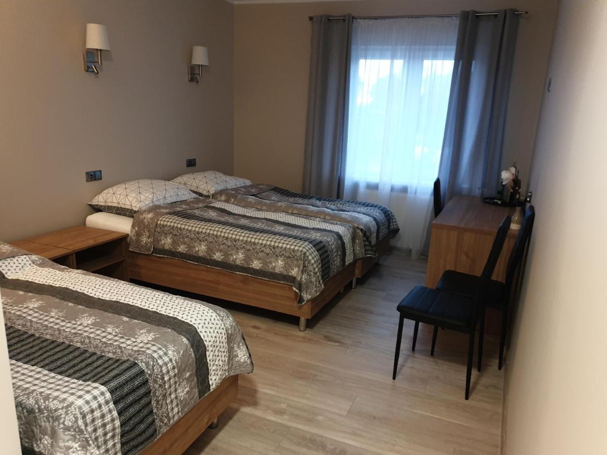 Motel Na Stacji Paliw Ustronie Morskie Eksteriør billede