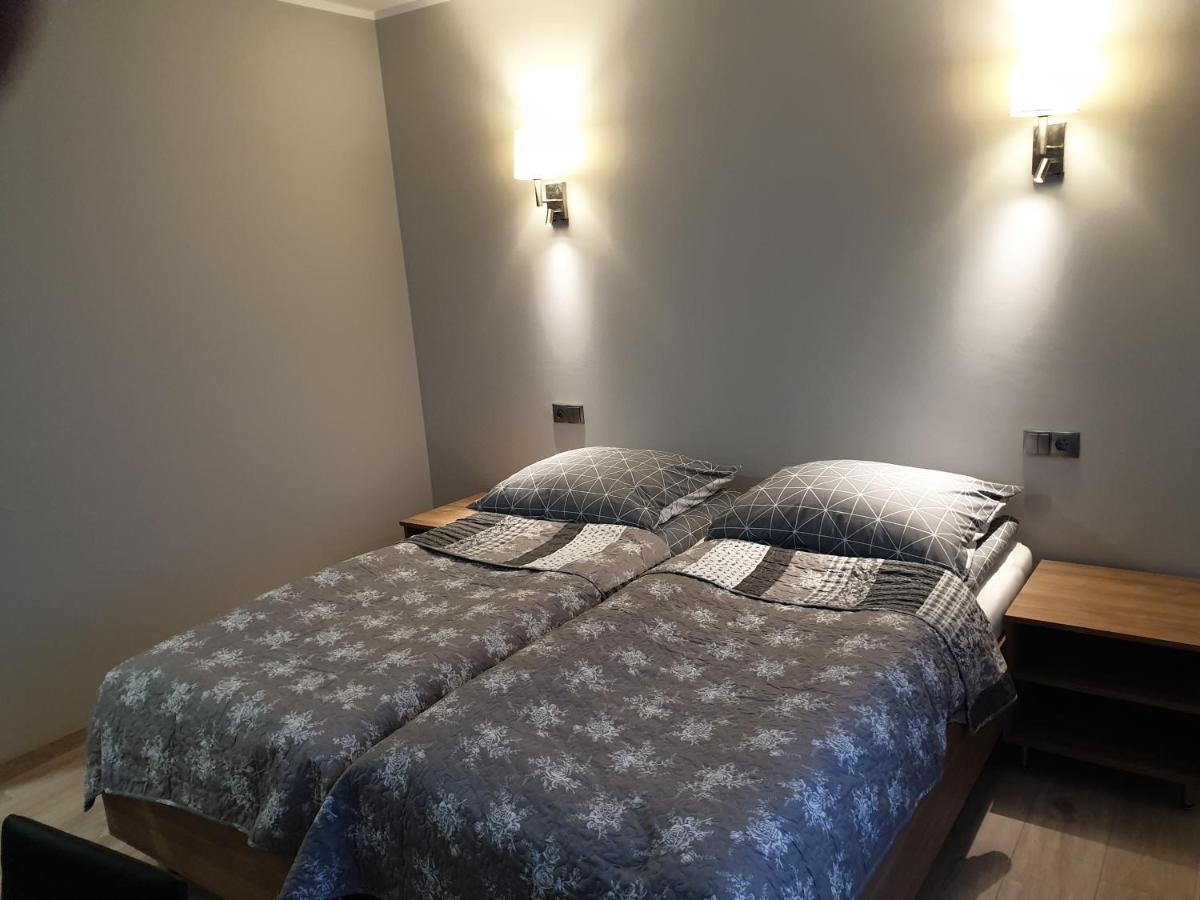 Motel Na Stacji Paliw Ustronie Morskie Eksteriør billede